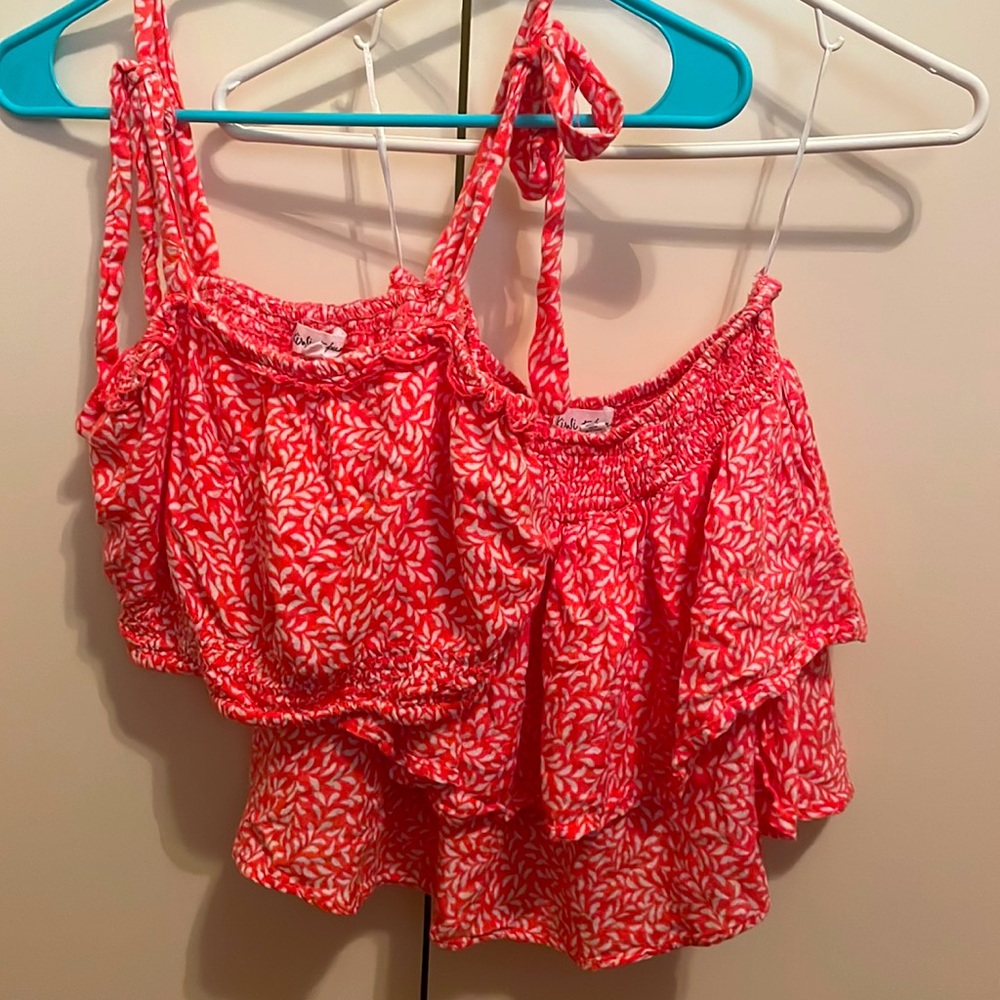 Super cute summery set! (Top and skirt)